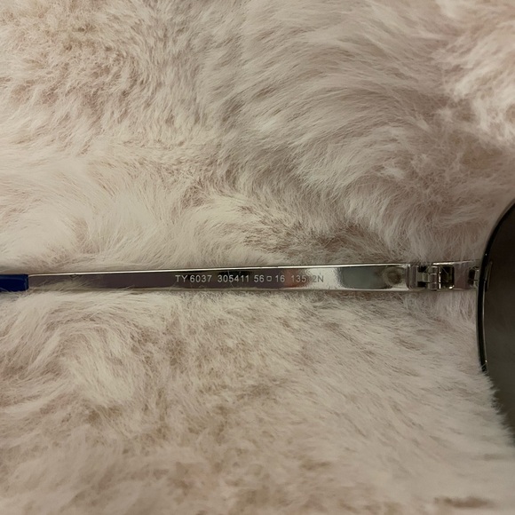 Tory Burch TY6037 Round Aviator Sunglasses in Silver/Black & Blue/White T Print - Picture 8 of 9